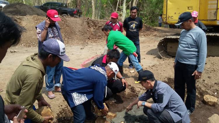 Peletakan Batu Pertama Sarpras TB Ko`Mara