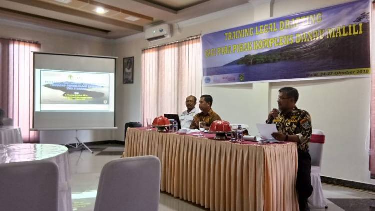 Kegiatan Training Legal Drafting Kompleks Danau Malili