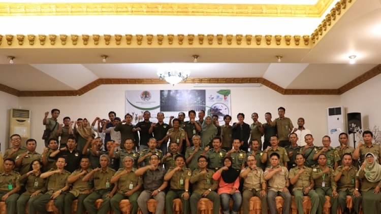 MEMPERINGATI HARI KONSERVASI KEHIDUPAN LIAR