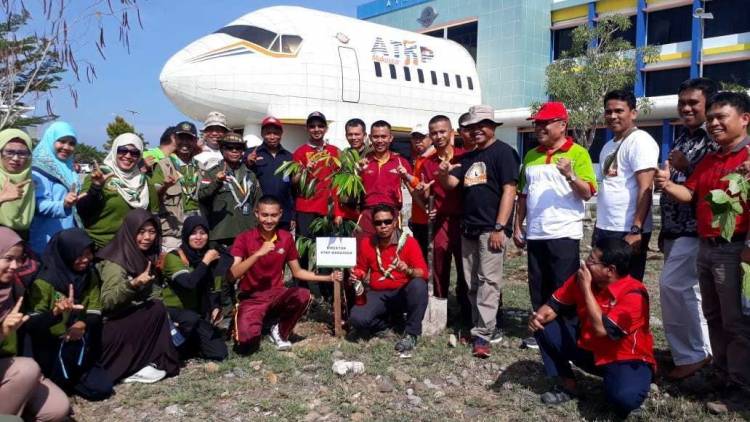 Membangun Solidaritas Rimbawan dan Angkasawan untuk Bumi dan Manusia