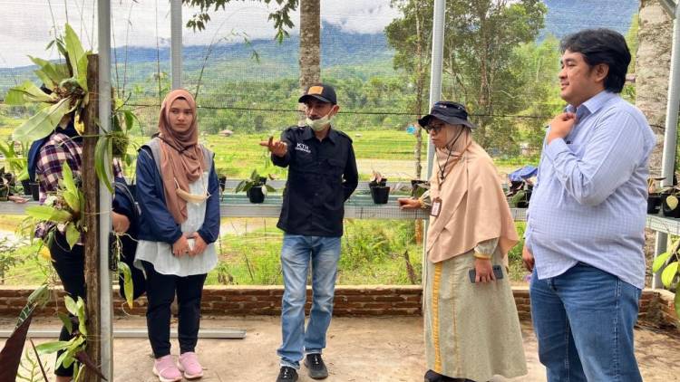 Tim Bappenas Kunjungi Green House Eduwisata Kth Botani Gandang Dewata