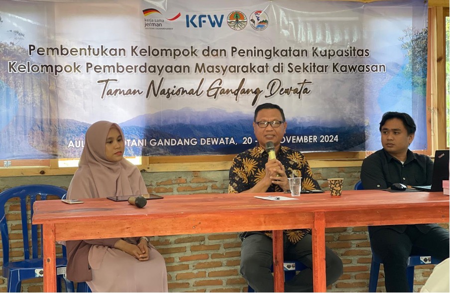 Penguatan Kapasitas Kelompok Pemberdayaan Masyarakat untuk Konservasi TNGD